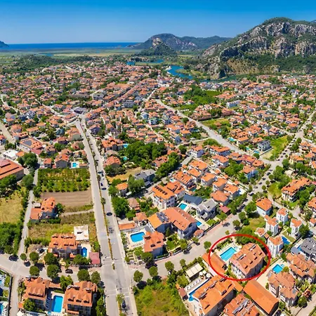 Safak Oasis فندق *