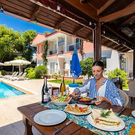 Safak Oasis *