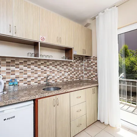 호텔 Safak Oasis *